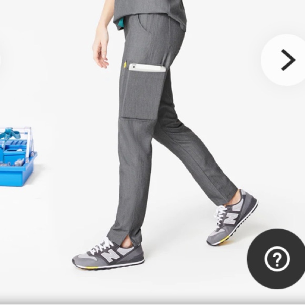 Figs Womens Yola Skinny Scrub Pants in Graphite Gray Medium Tall